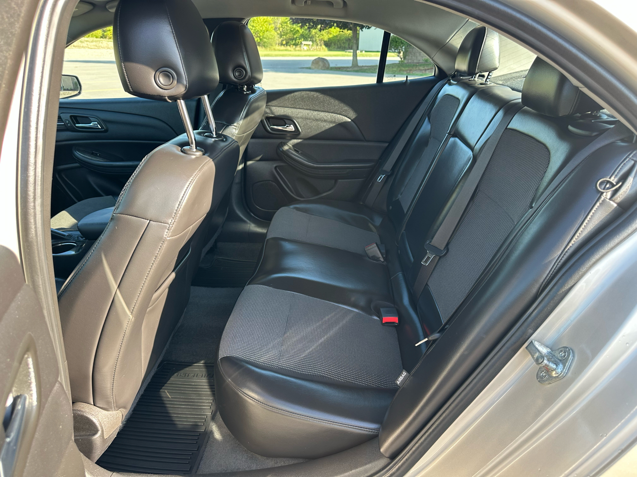 2014 Chevrolet Malibu 1LT photo 20