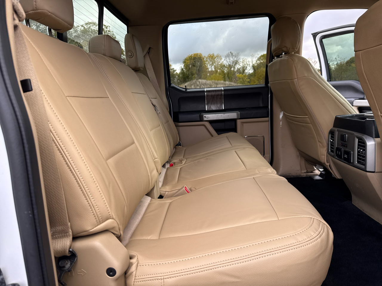 Ford F-350 SD Lariat Crew Cab 4WD 2017