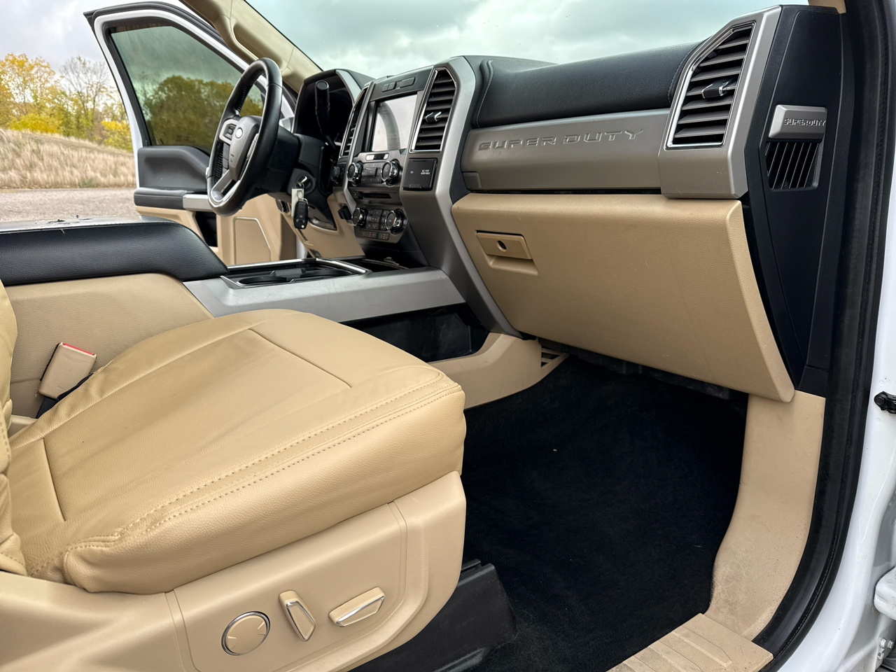 Ford F-350 SD Lariat Crew Cab 4WD 2017