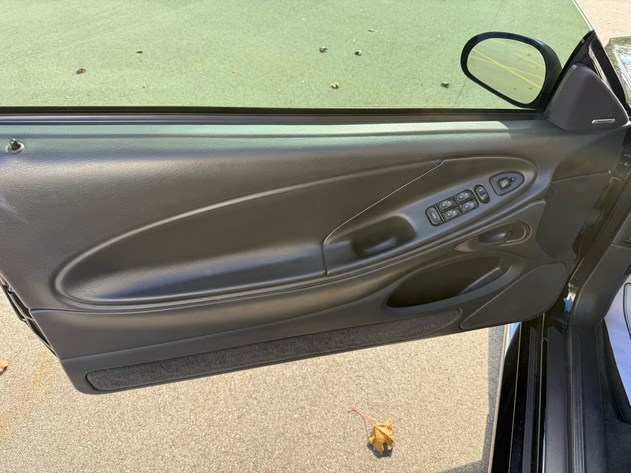 Ford Mustang GT Deluxe Convertible 2002