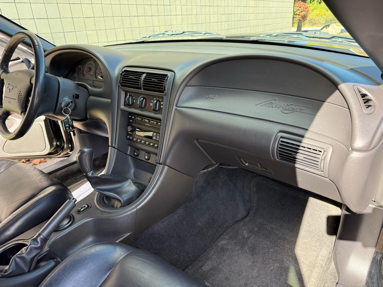 Ford Mustang GT Deluxe Convertible 2002