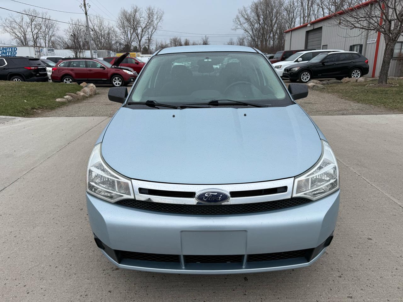 View vehicle photo 2