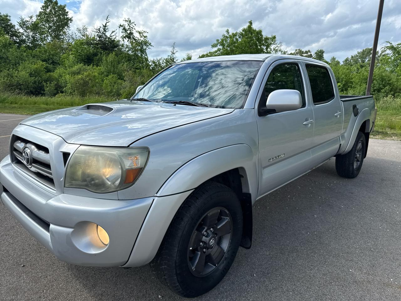 2009 Toyota Tacoma 4WD Double LB V6 AT (Natl)