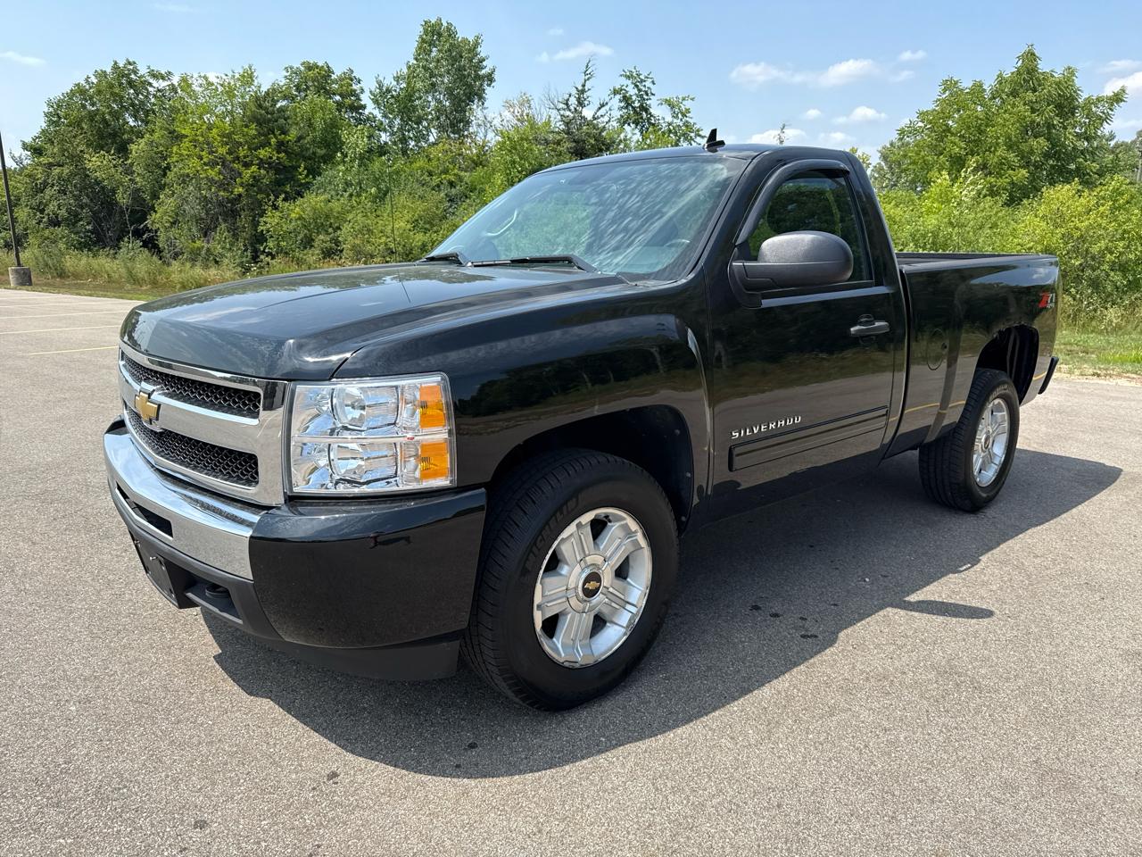 2011 Chevrolet Silverado 1500 4WD Reg Cab 119.0" LT