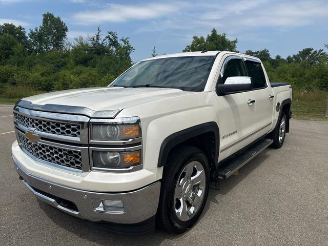 White 2014 Chevrolet Silverado 1500 Pickup Truck Four-Wheel Drive Automatic