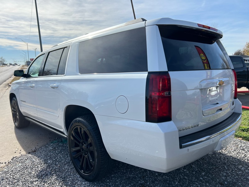 Chevrolet Suburban 1500 Premier 4D SUV 4WD 2019