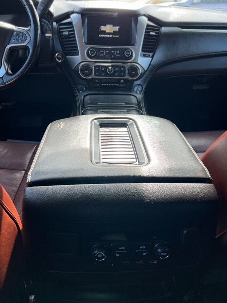 Chevrolet Suburban 1500 Premier 4D SUV 4WD 2019