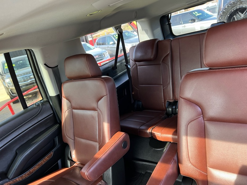 Chevrolet Suburban 1500 Premier 4D SUV 4WD 2019