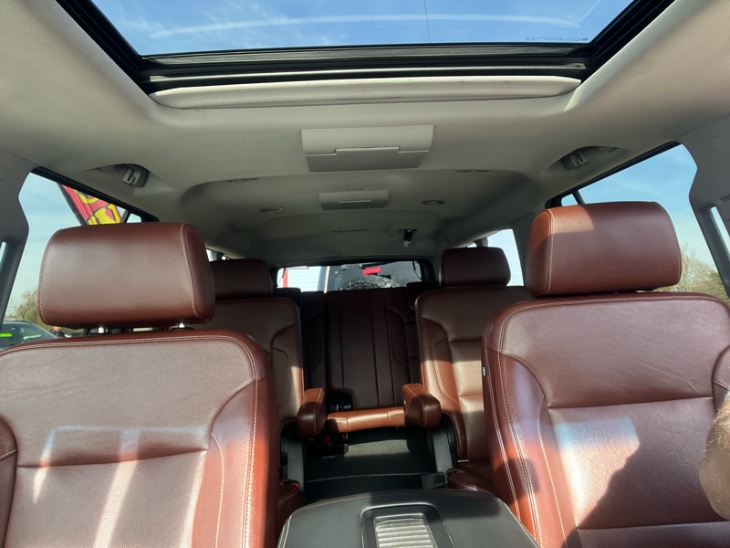 Chevrolet Suburban 1500 Premier 4D SUV 4WD 2019