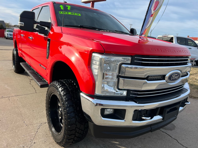 2017 Ford F-250 Super Duty Lariat's photo