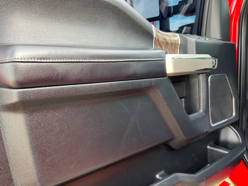 Ford F-250 SD FX4 Crew Cab 4WD 2017