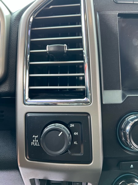 Ford F-250 SD FX4 Crew Cab 4WD 2017