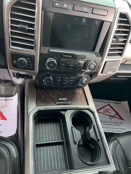 Ford F-250 SD FX4 Crew Cab 4WD 2017