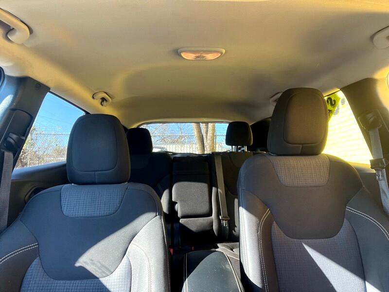 Jeep Cherokee Latitude FWD 2015