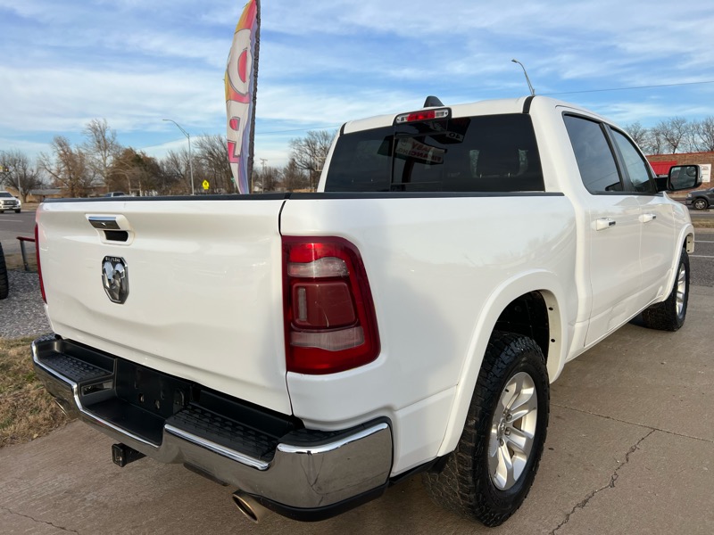 RAM 1500 4WD Crew Cab 140.5" Laramie 2021