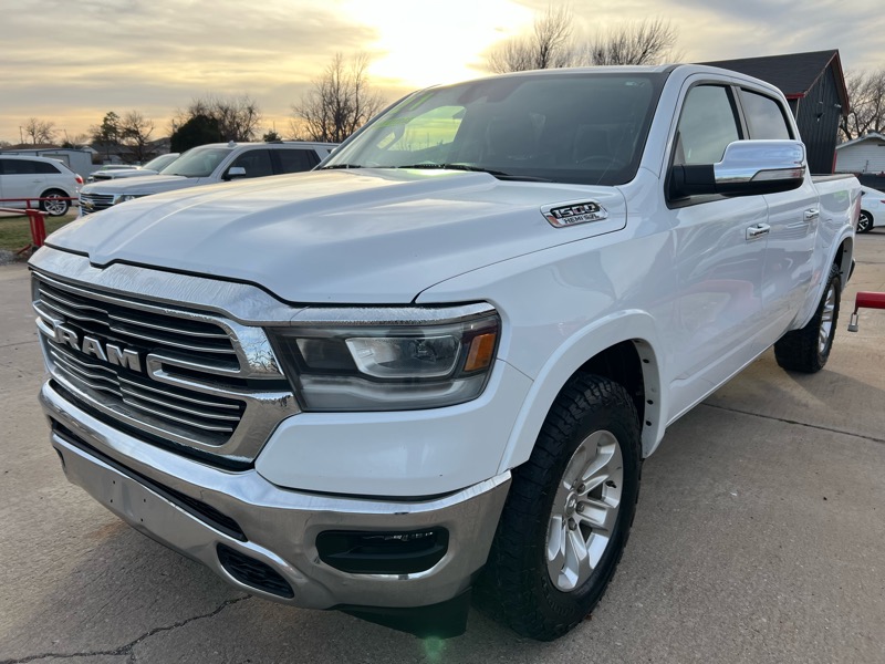 RAM 1500 4WD Crew Cab 140.5" Laramie 2021