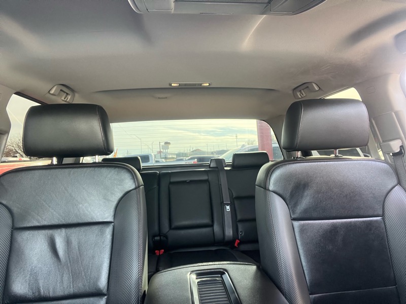 GMC Sierra 1500 Crew Cab Crew Cab 143.5" WB 4WD SLT 2017