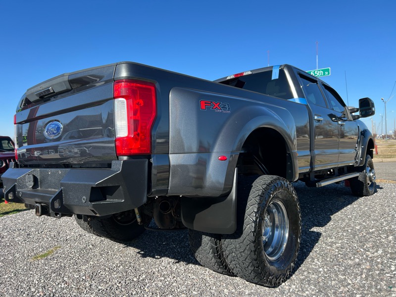 Ford F-350 Crew Cab 4WD 2017