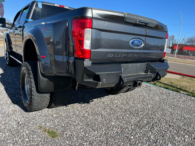 Ford F-350 Crew Cab 4WD 2017