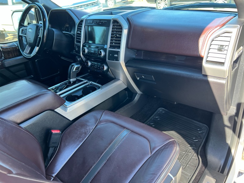 Ford F-150 4WD SuperCrew 157" Platinum 2017