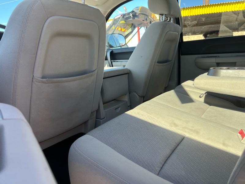 Chevrolet Silverado 1500 Crew Cab Crew Cab 143.5" WB 4WD Z71 2011