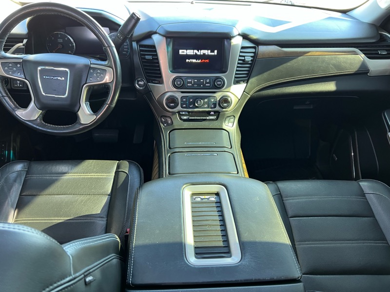 GMC Yukon Denali 4WD 2019