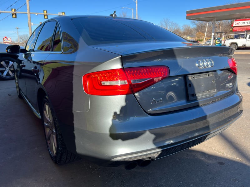 Audi A4 2.0T Sedan quattro Tiptronic 2014