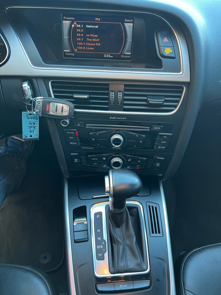 Audi A4 2.0T Sedan quattro Tiptronic 2014