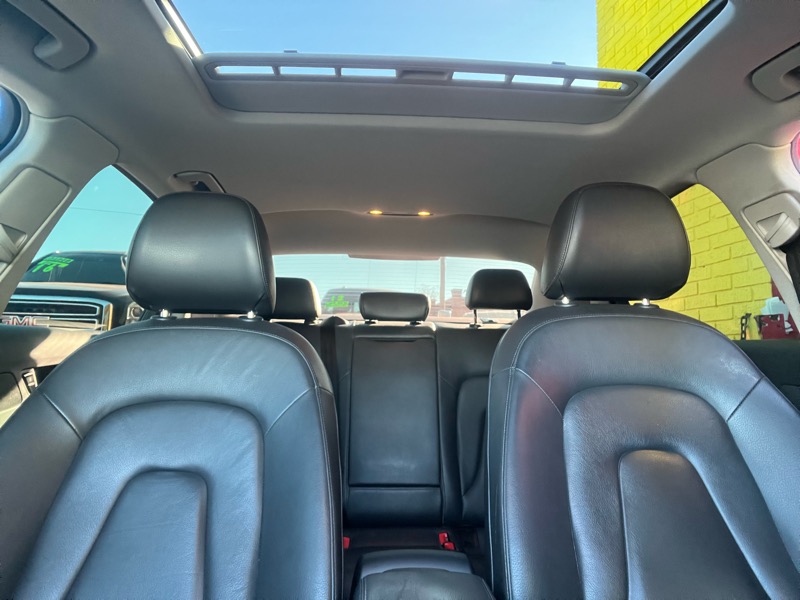 Audi A4 2.0T Sedan quattro Tiptronic 2014