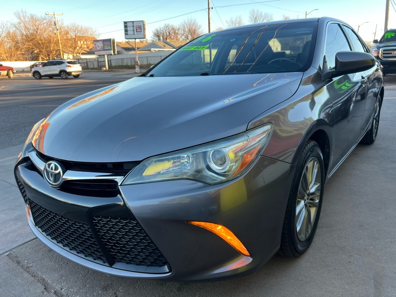 Toyota Camry SE 2016