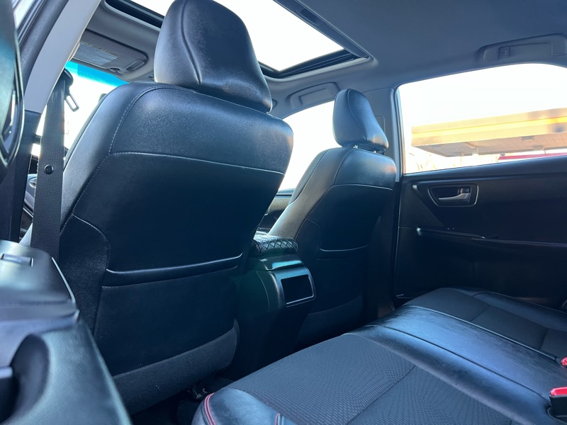 Toyota Camry SE 2016