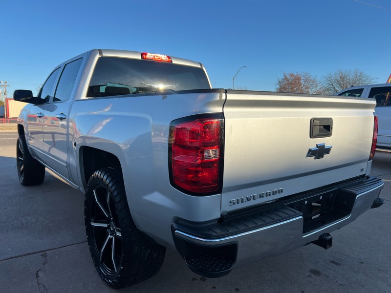 Chevrolet Silverado 1500 Crew Cab Crew Cab 143.5" WB 4WD LT 2015