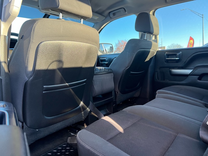 Chevrolet Silverado 1500 Crew Cab Crew Cab 143.5" WB 4WD LT 2015