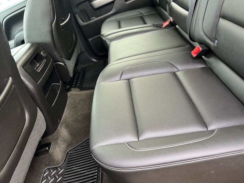 Chevrolet Silverado 1500 Crew Cab Crew Cab 143.5" WB 4WD Z71 2015