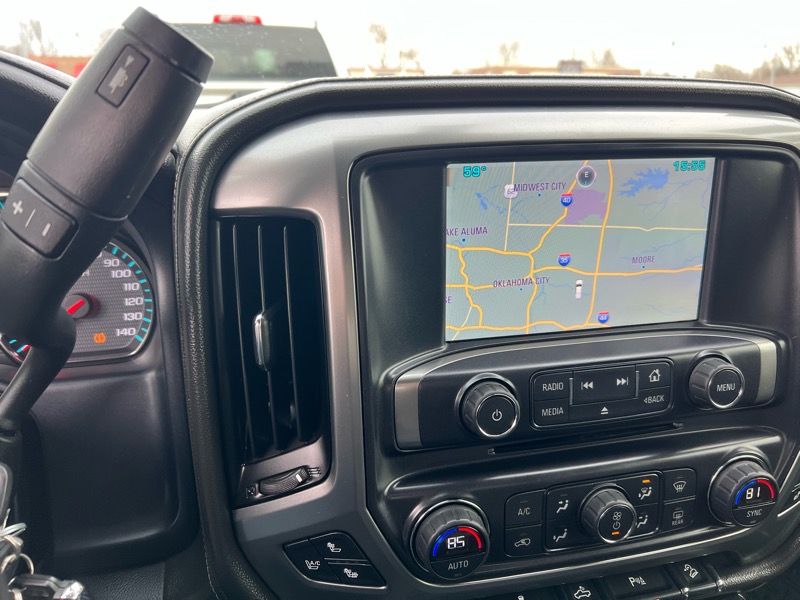 Chevrolet Silverado 1500 Crew Cab Crew Cab 143.5" WB 4WD Z71 2015