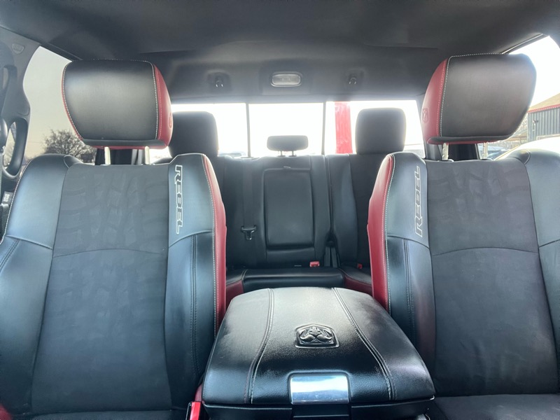 RAM 1500 Rebel 4x4 Crew Cab 5'7" Box 2016