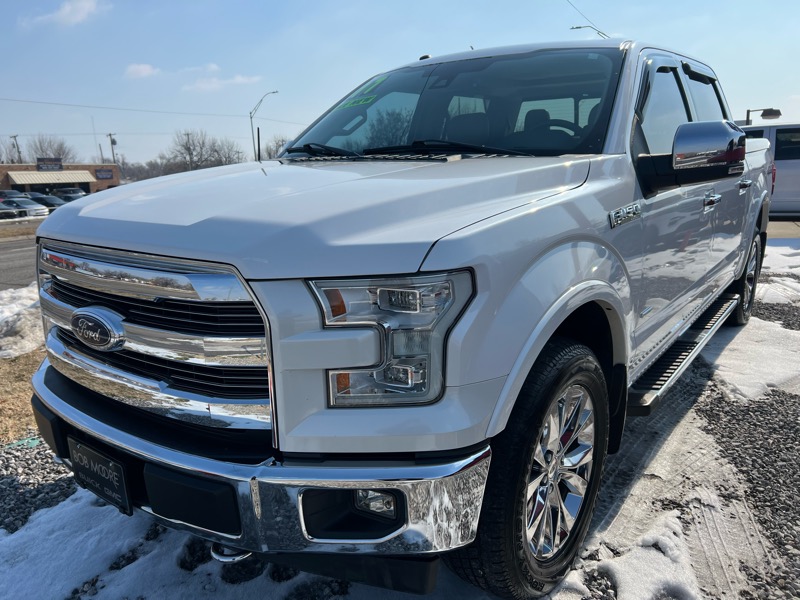 Ford F-150 4WD SuperCab 133" Lariat 2017