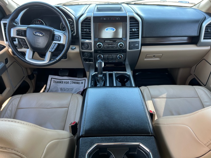 Ford F-150 4WD SuperCab 133" Lariat 2017