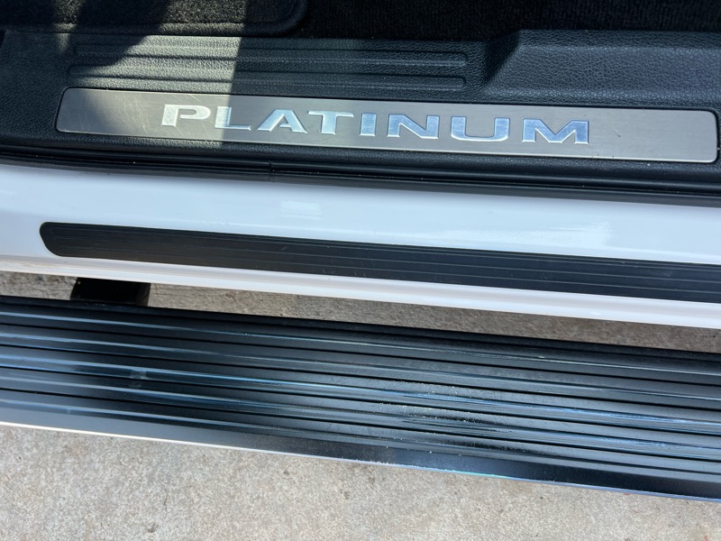 Ford Expedition Platinum 4WD 2017