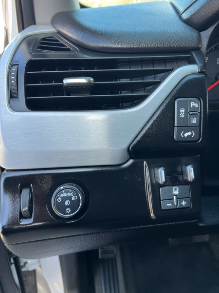 GMC Yukon SLT 2WD 2015