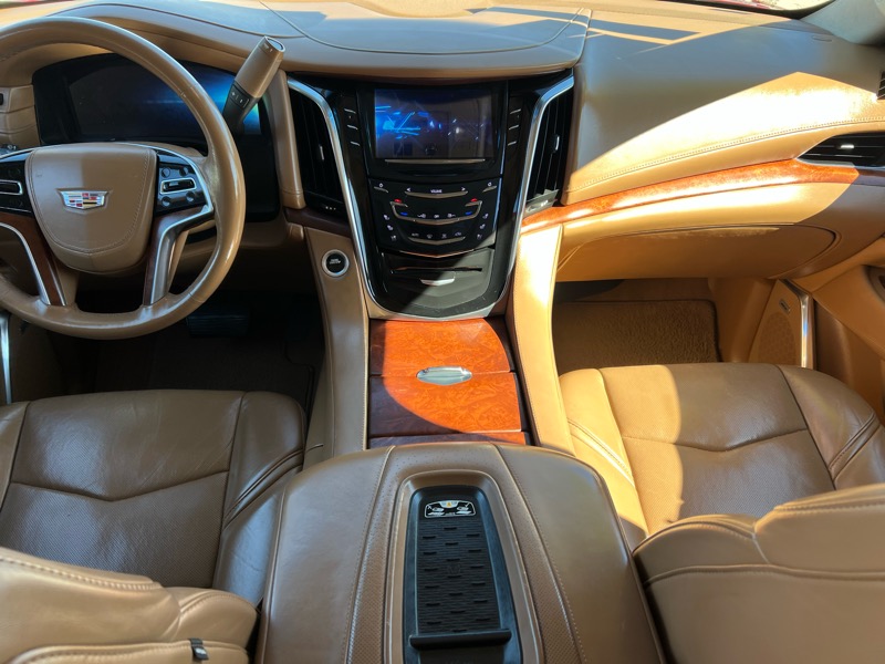Cadillac Escalade Platinum 4WD 2015