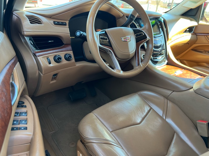 Cadillac Escalade Platinum 4WD 2015