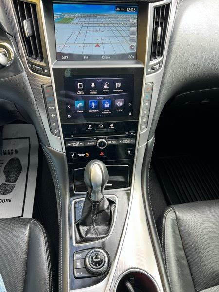 Infiniti Q50 Premium AWD 2014