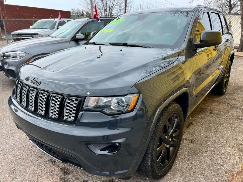Jeep Grand Cherokee Laredo 4WD 2017