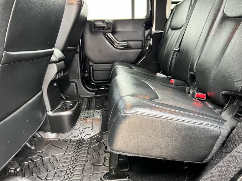 Jeep Wrangler Sahara Unlimited 2015