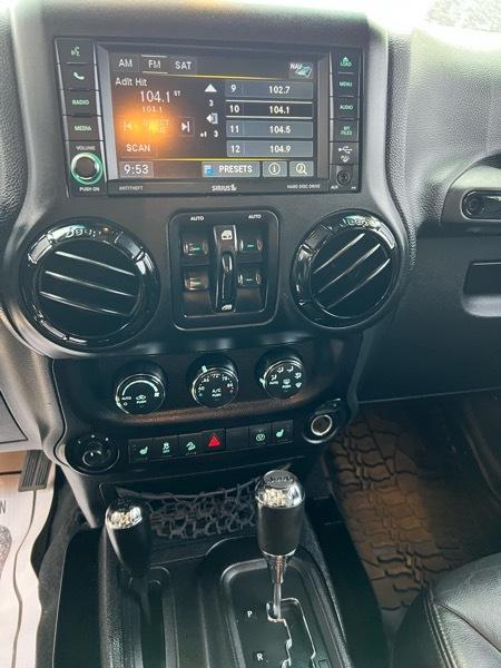 Jeep Wrangler Sahara Unlimited 2015