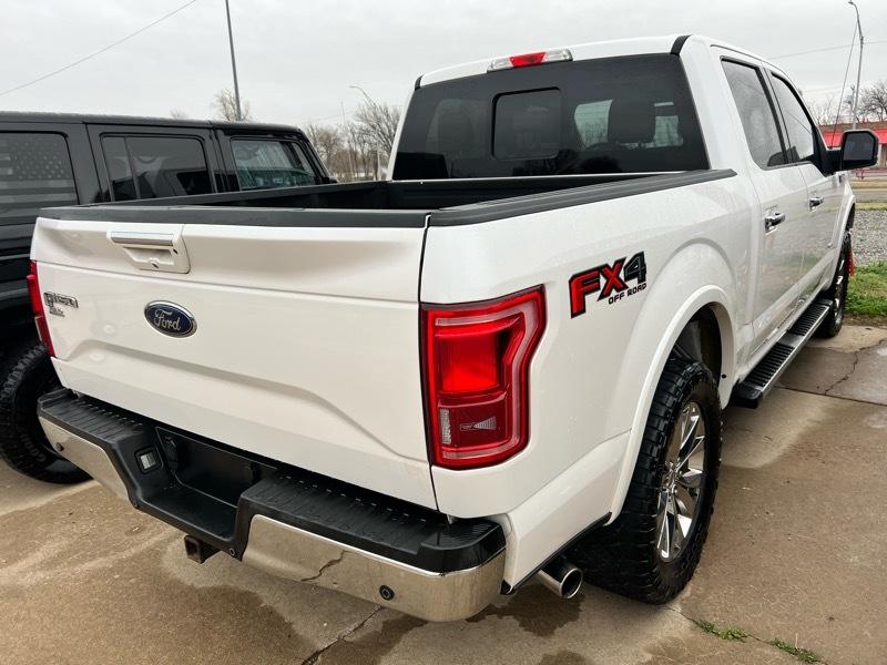 Ford F-150 4WD SuperCab 133" Lariat 2016