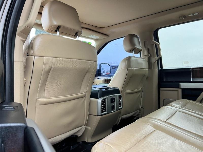 Ford F-150 4WD SuperCab 133" Lariat 2016