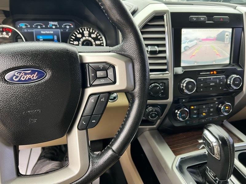 Ford F-150 4WD SuperCab 133" Lariat 2016