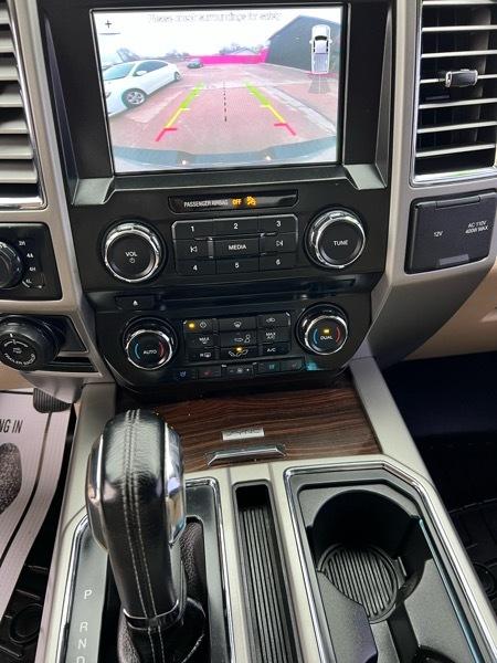 Ford F-150 4WD SuperCab 133" Lariat 2016